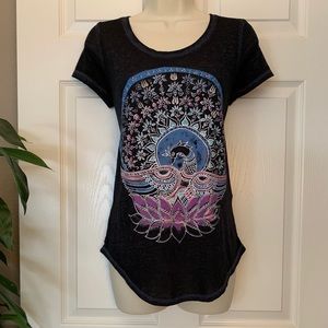 Lucky brand tee shirt